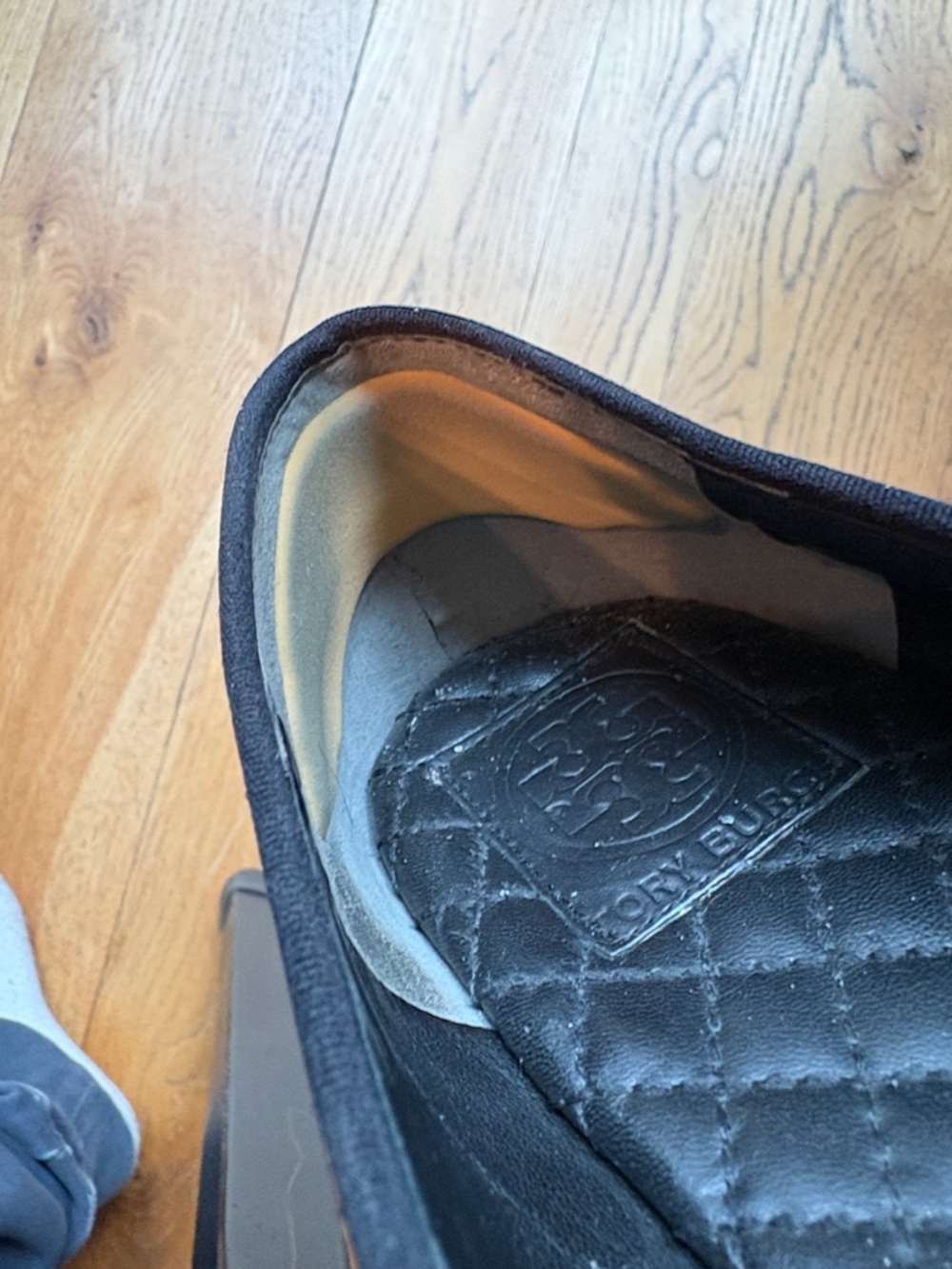 Tory Burch Loafers. Size 11 - Picture 9 of 9